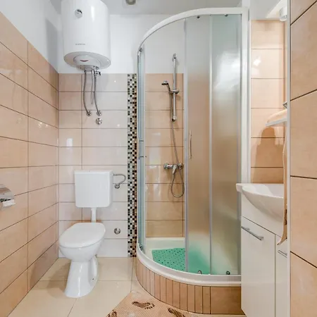 Nemira Getaway Apartment *